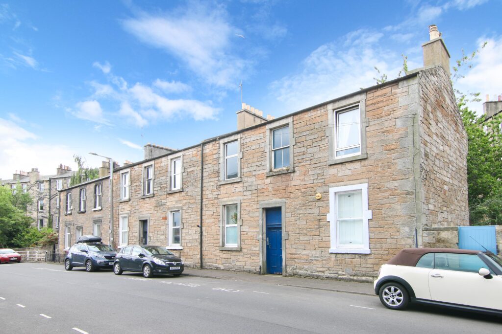 11 1f1 Brunswick Road, Edinburgh, EH7 5NQ