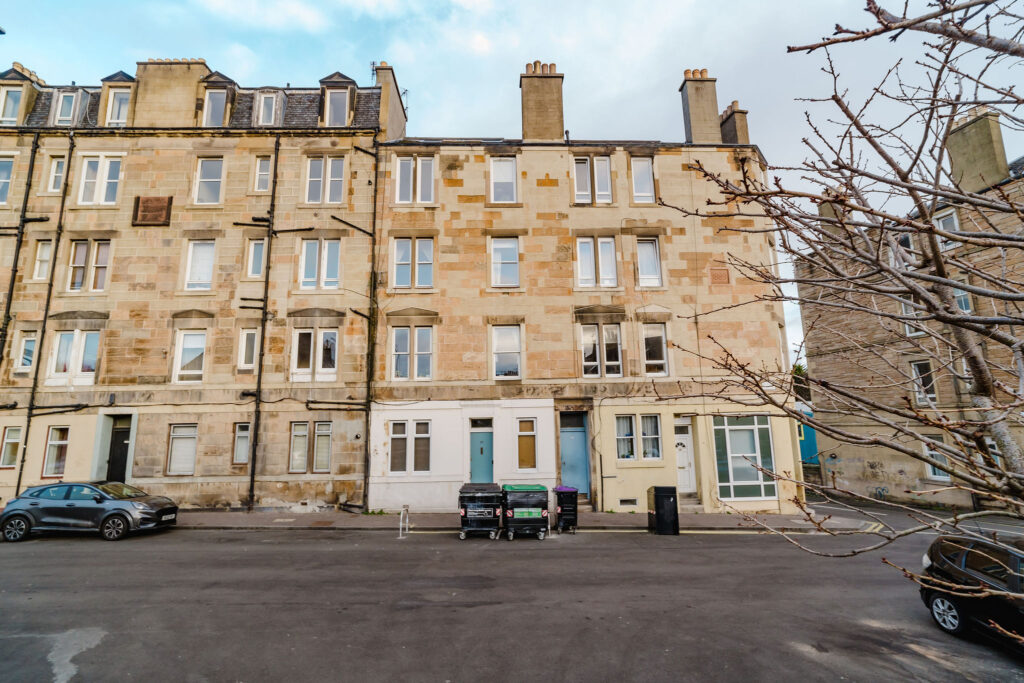 27 3f2 Rossie Place, Edinburgh, EH7 5SD