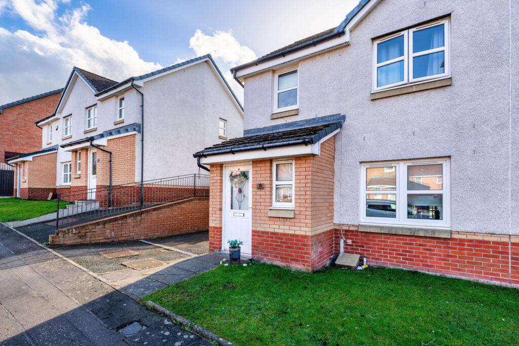 15 Fernieside Place, Edinburgh, EH17 7LF