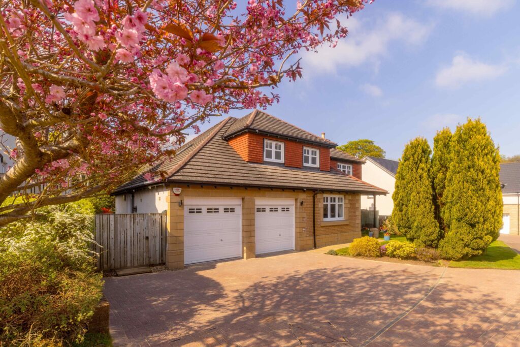 11 Ravelrig Gait, Balerno, EH14 7NH