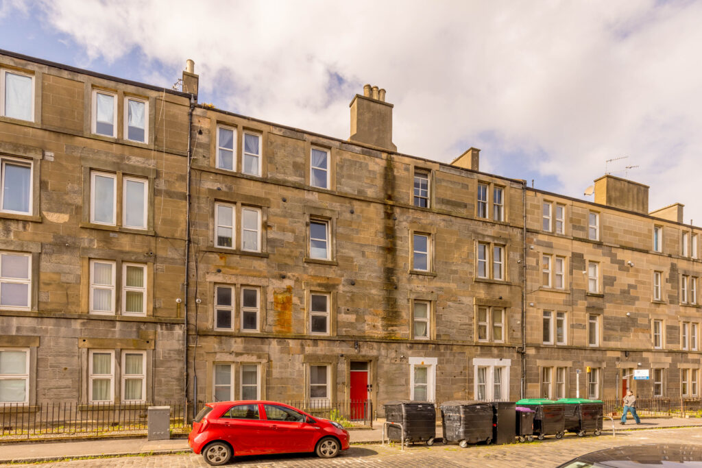 24/13 Springwell Place, Edinburgh, EH11 2HY