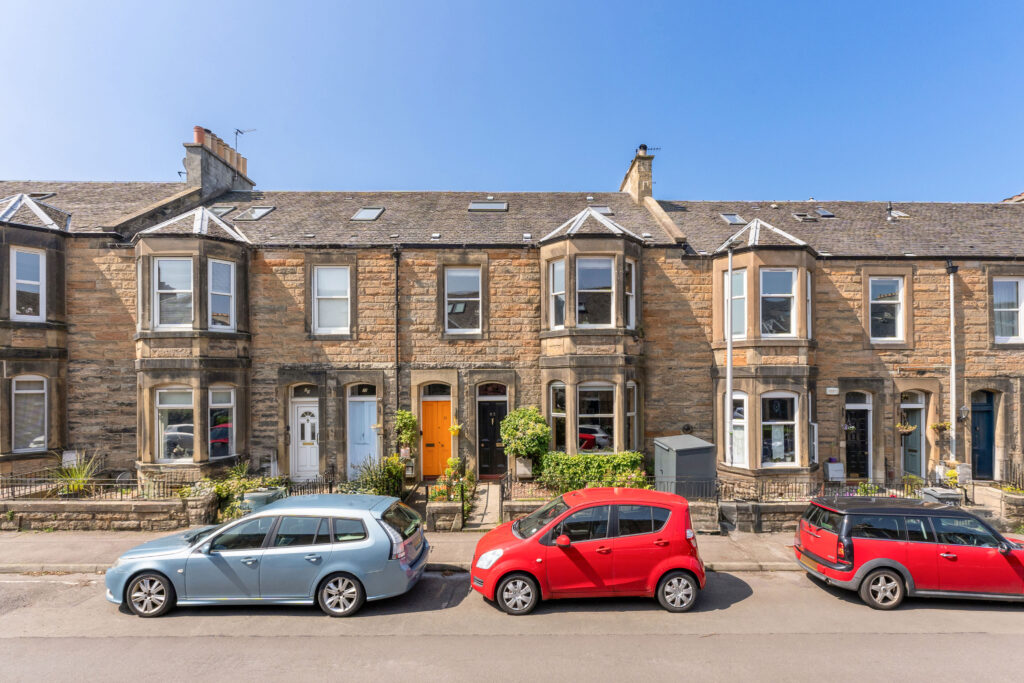 32 Ryehill Avenue, Edinburgh EH6 8EX