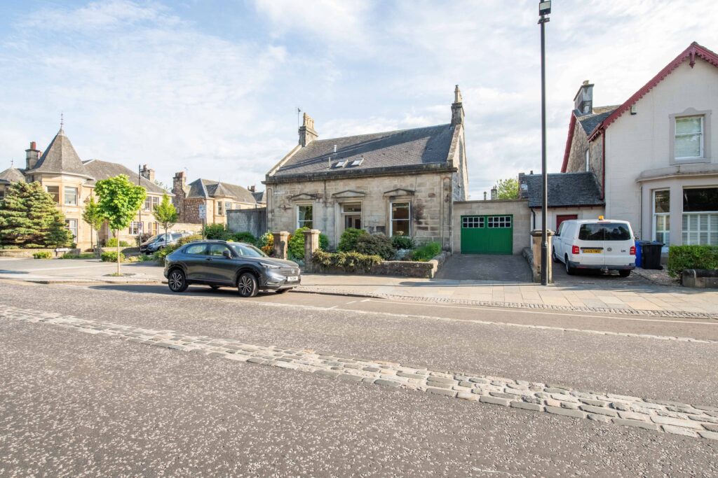 1 Albert Place