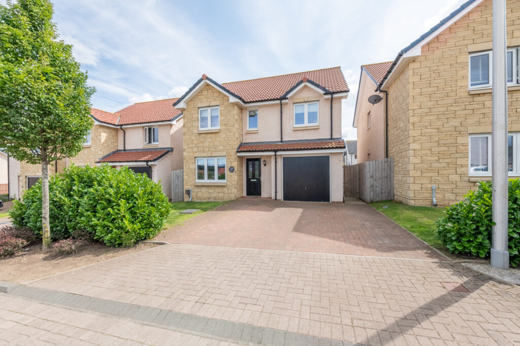 23 Cadwell Gardens, Gorebridge, EH23 4NE