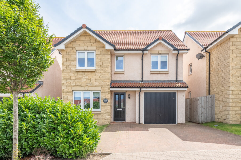 23 Cadwell Gardens, Gorebridge, EH23 4NE