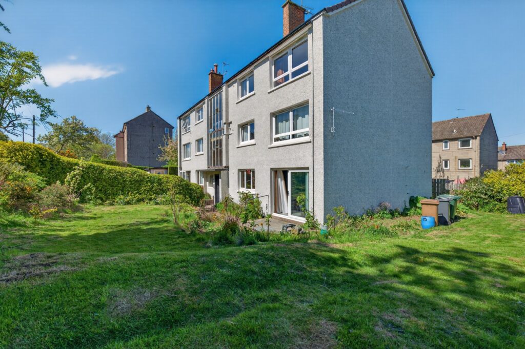 1/2 Oxgangs Street, Edinburgh, EH13 9JX