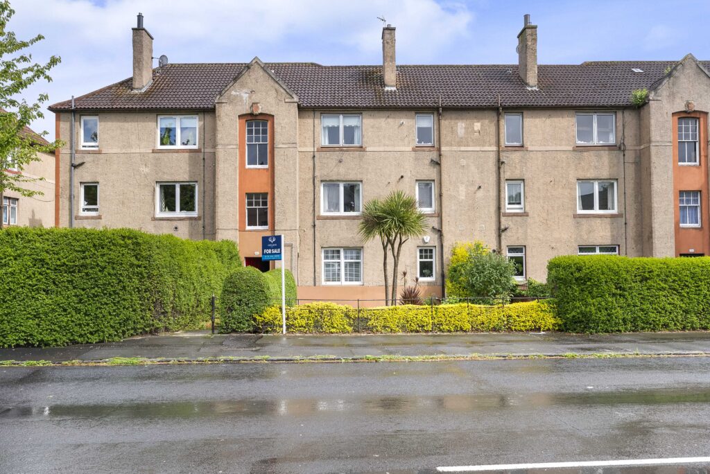46/2 Northfield Broadway, Edinburgh, EH8 7PH