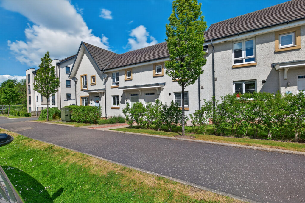 5 Clippens Drive, Edinburgh, EH17 8TU