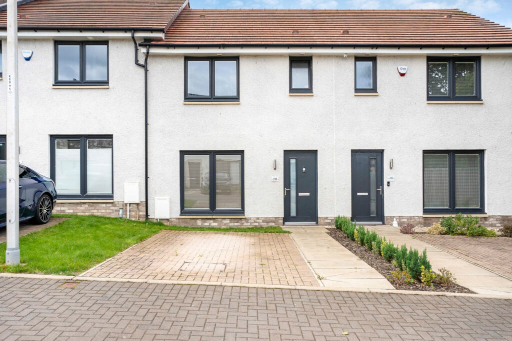 28 Redsman Drive, Edinburgh, EH15 3RG
